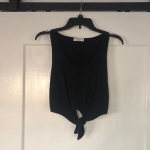 Black crop tank top